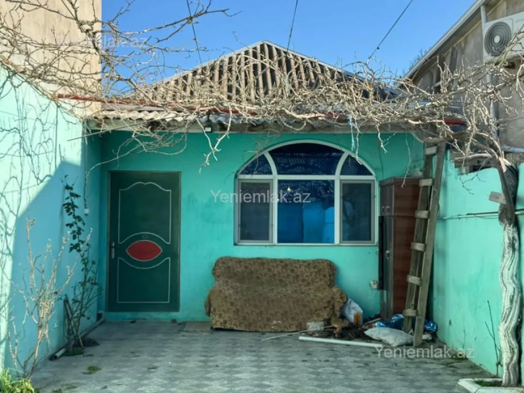 Satılır 4 otaqlı həyət evi 115 m²