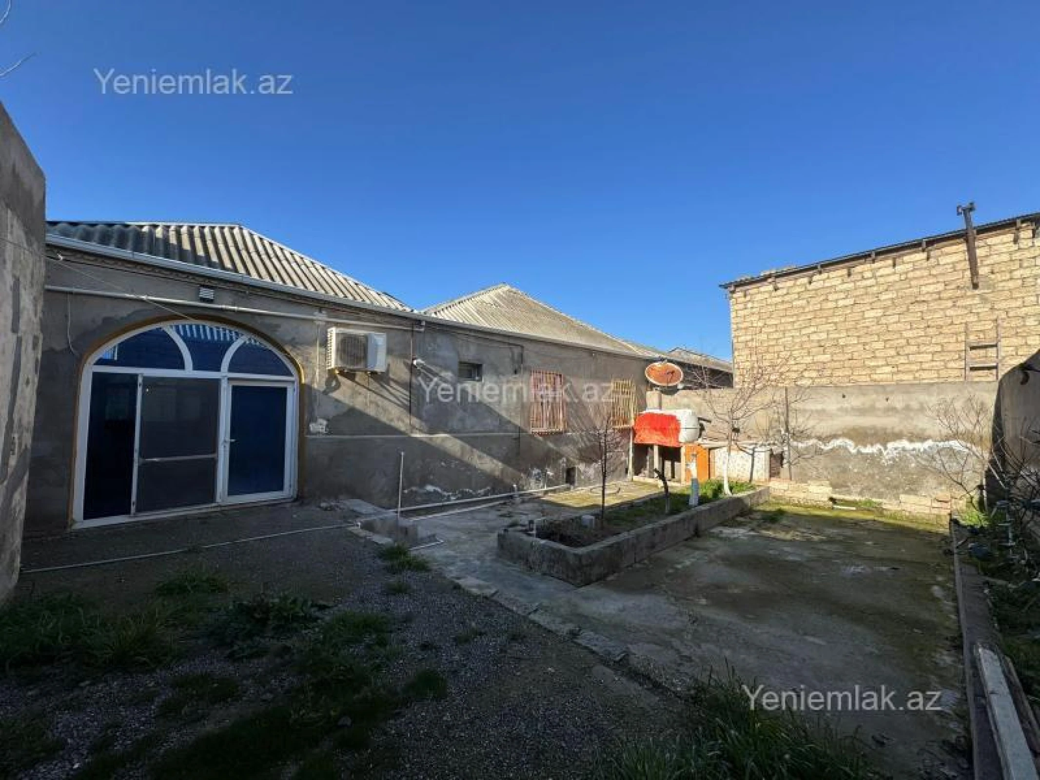 Satılır 4 otaqlı həyət evi 115 m²