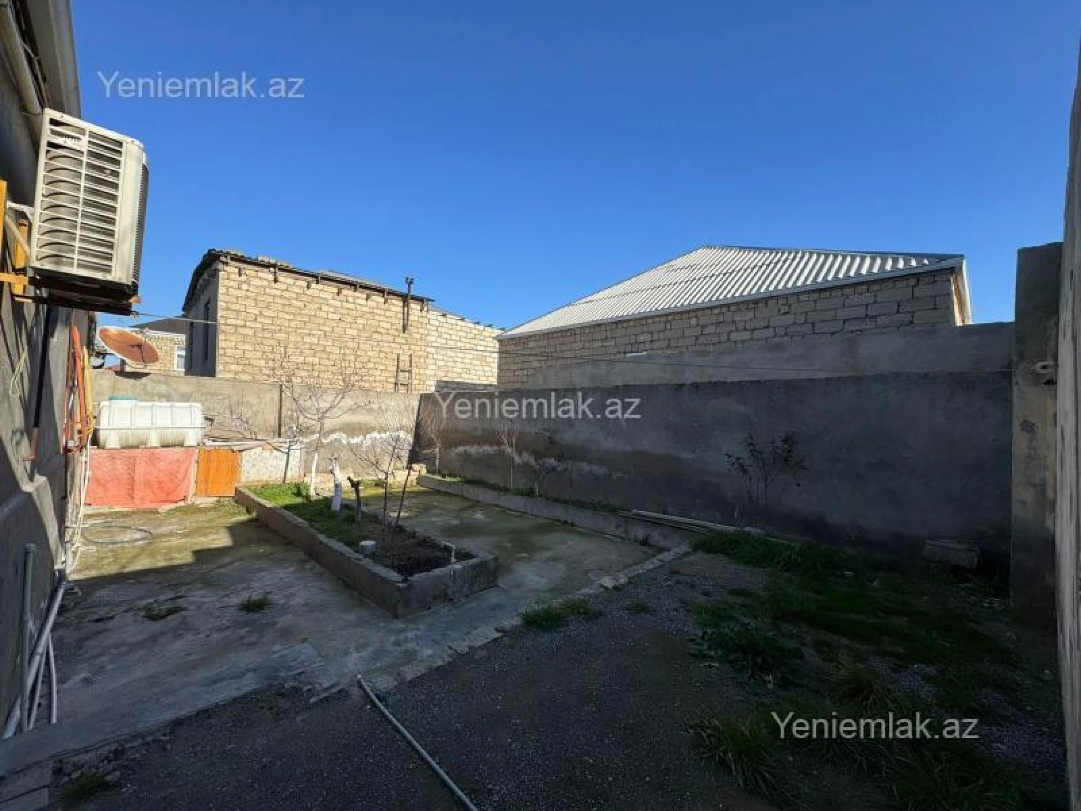 Satılır 4 otaqlı həyət evi 115 m²