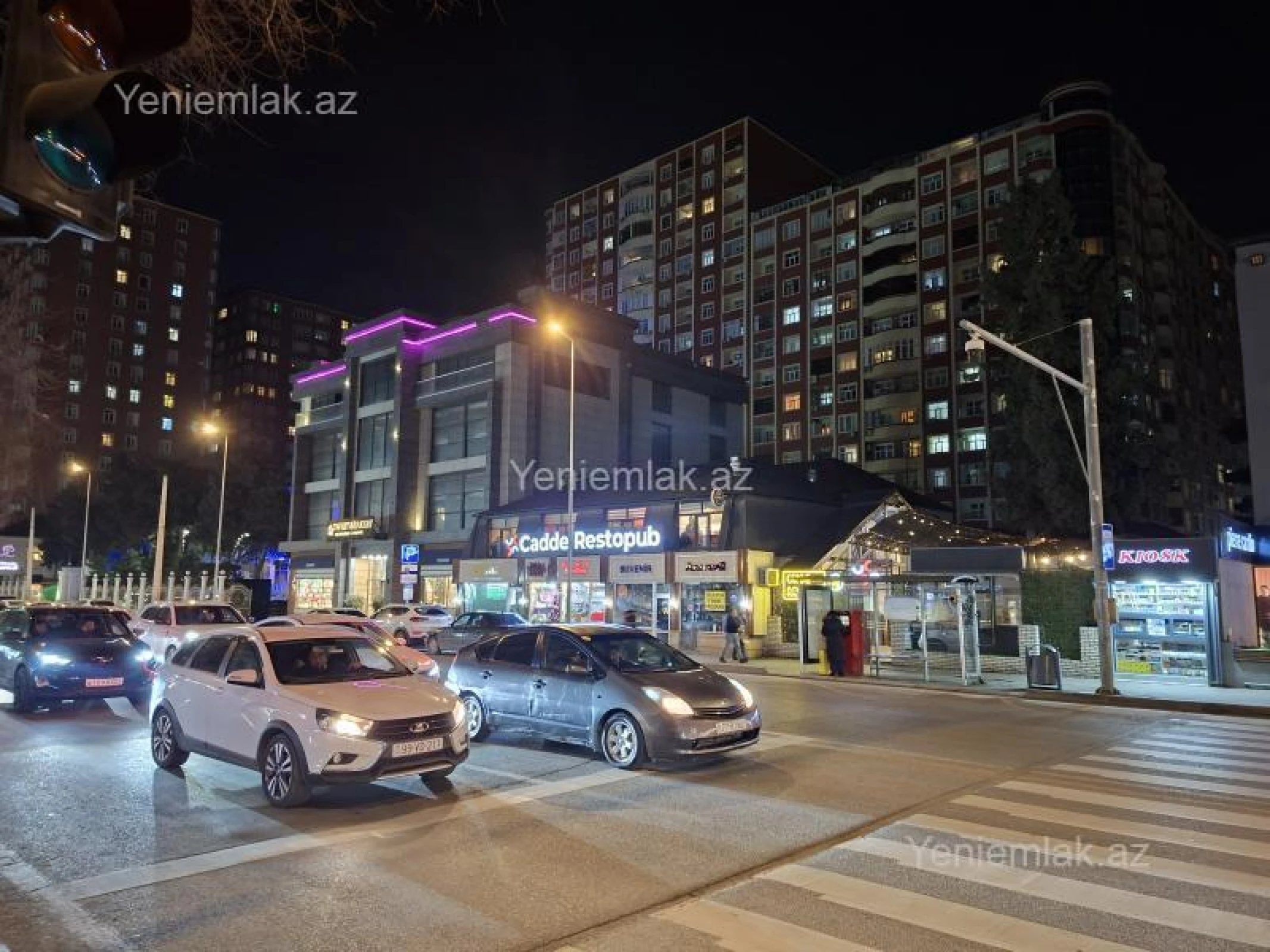 Satılır 3 otaqlı köhnə tikili 90 m²