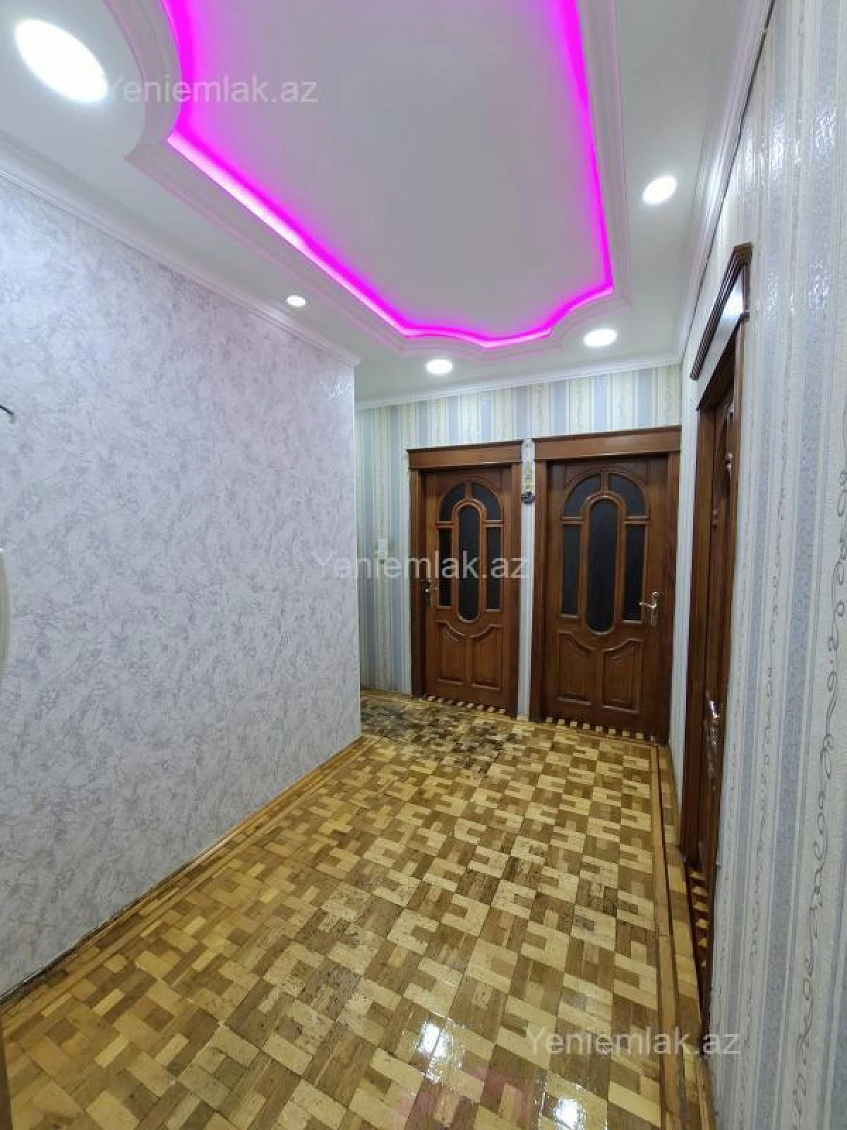 Satılır 3 otaqlı köhnə tikili 90 m²