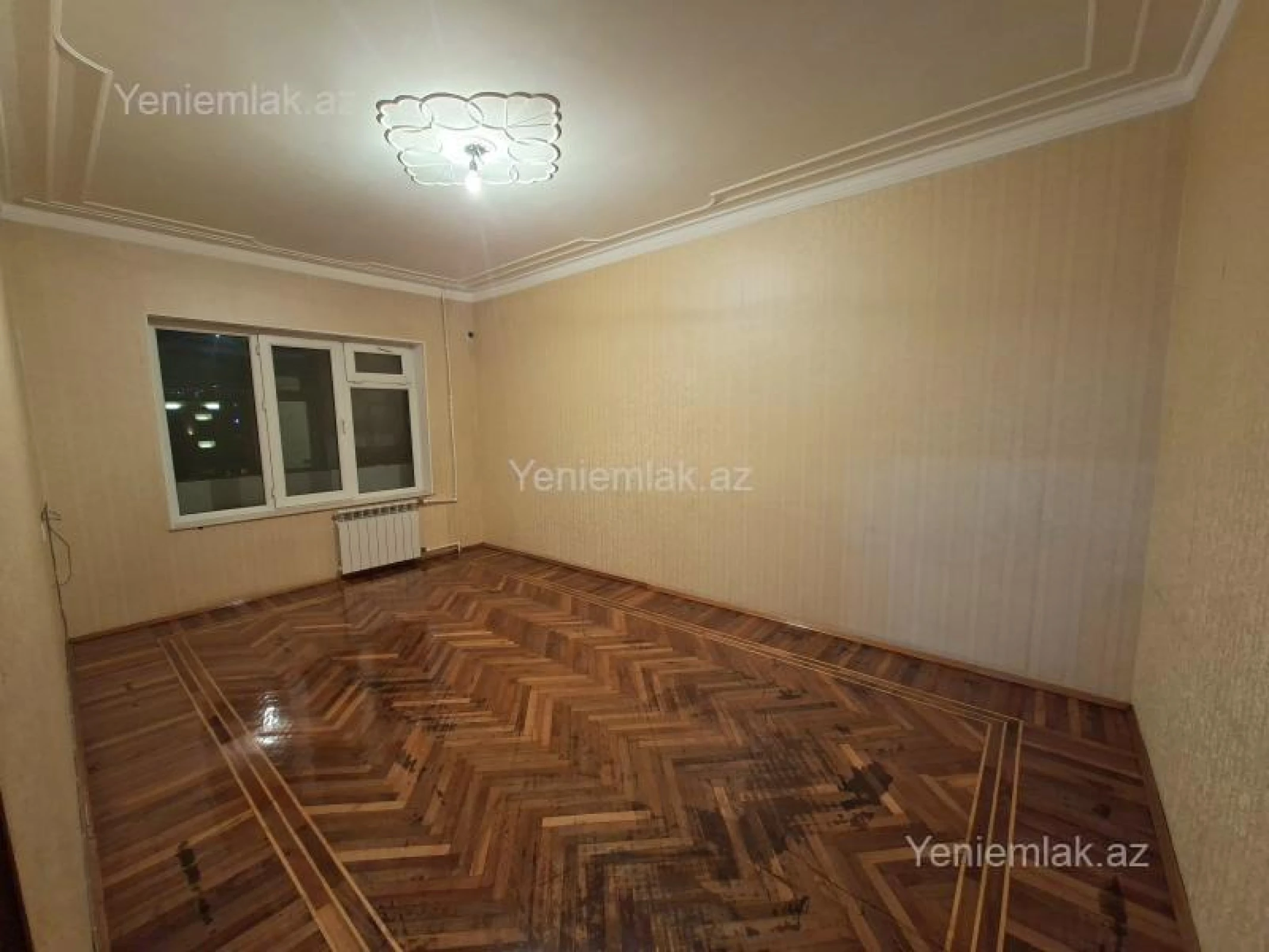 Satılır 3 otaqlı köhnə tikili 90 m²