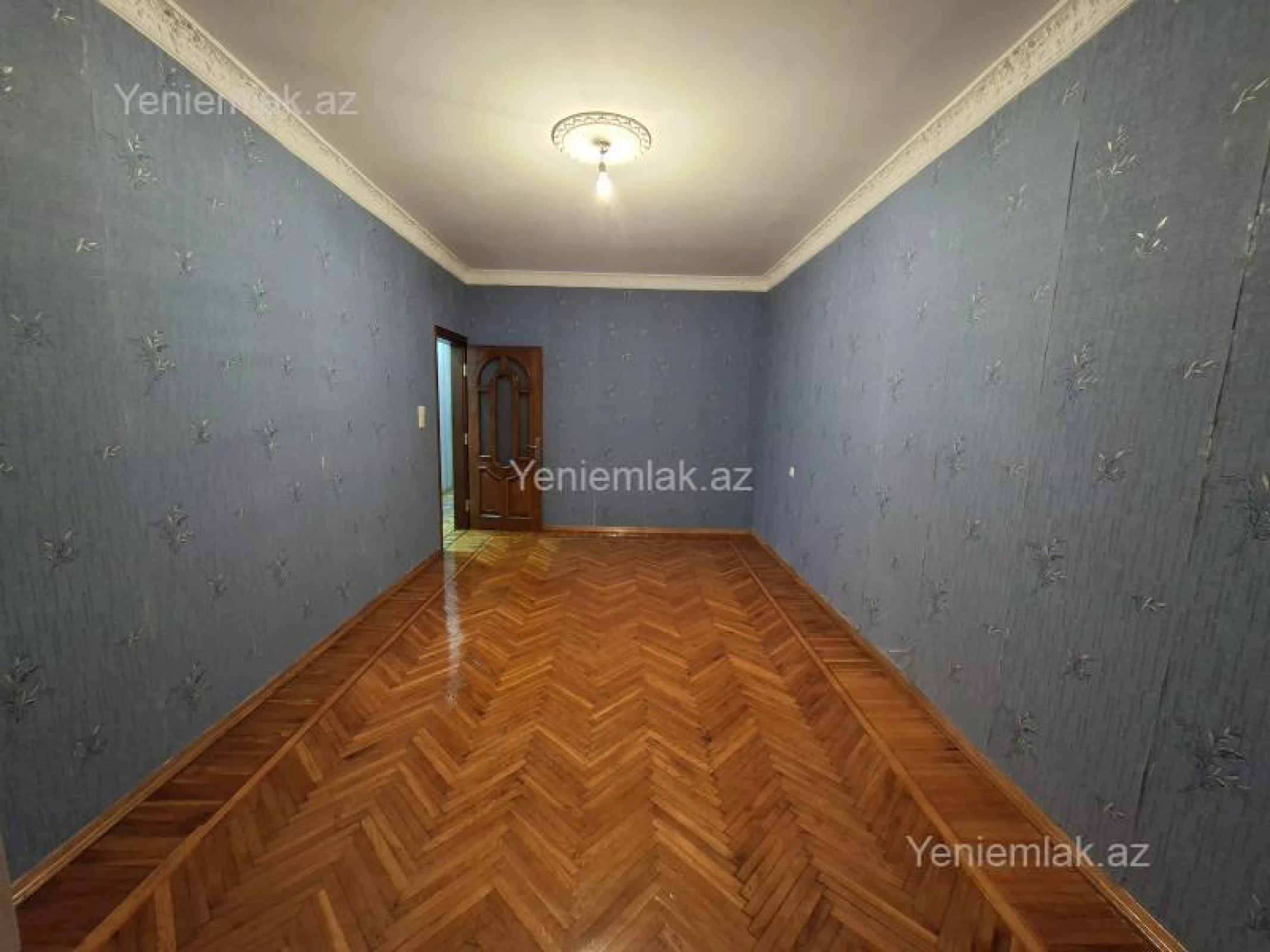 Satılır 3 otaqlı köhnə tikili 90 m²
