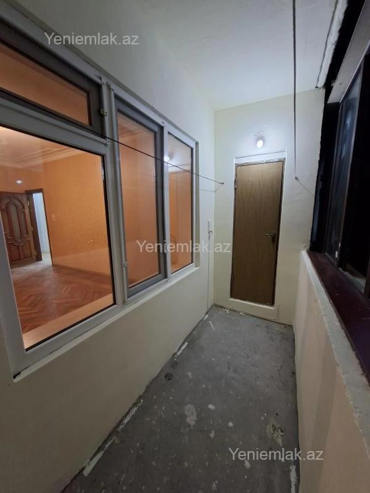 Satılır 3 otaqlı köhnə tikili 90 m²