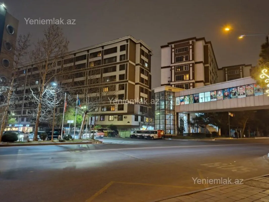 Satılır 3 otaqlı köhnə tikili 90 m²