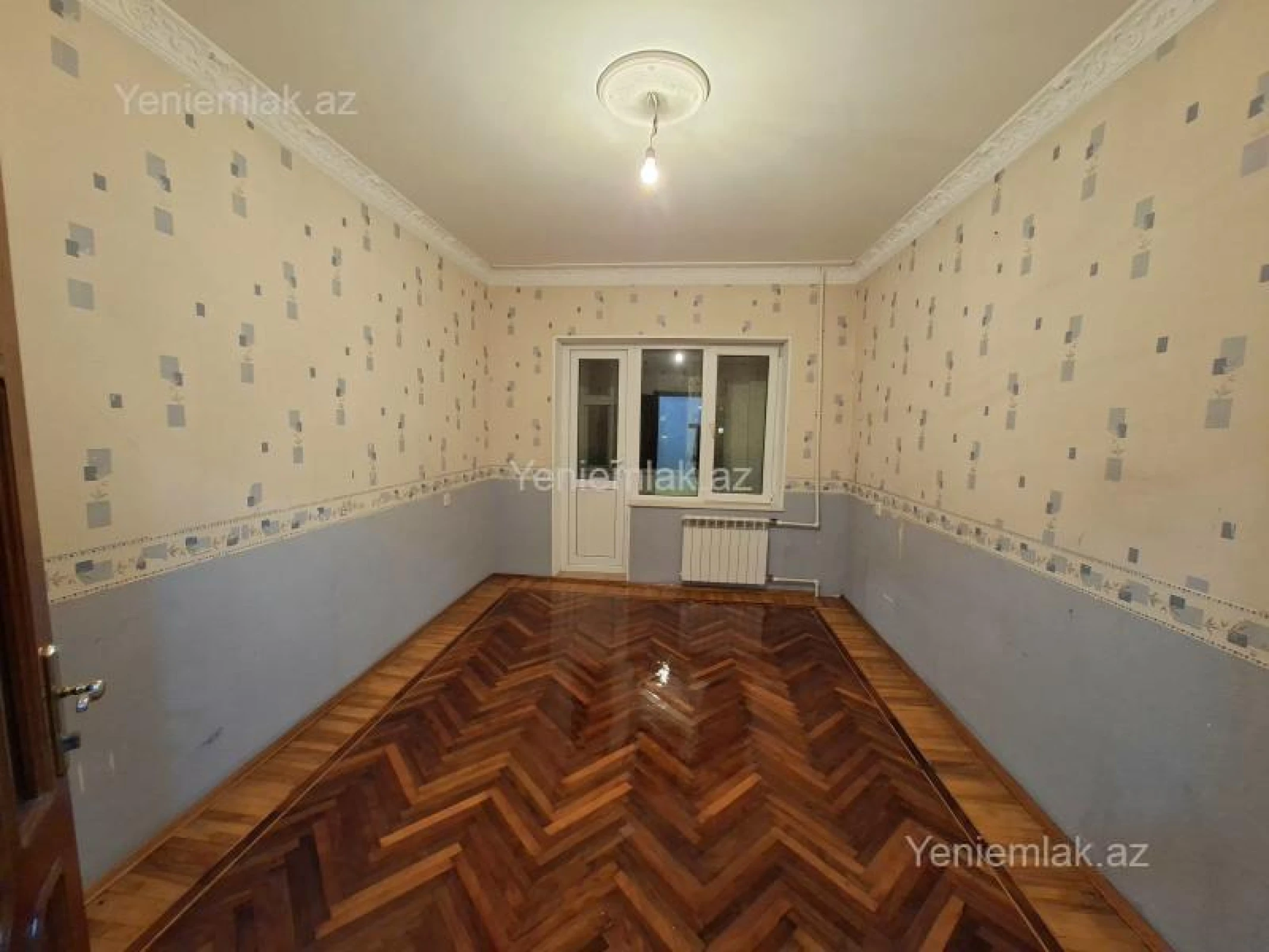 Satılır 3 otaqlı köhnə tikili 90 m²