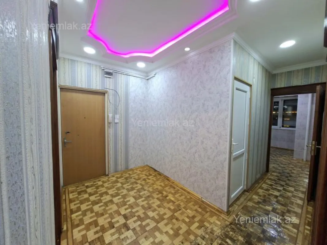 Satılır 3 otaqlı köhnə tikili 90 m²