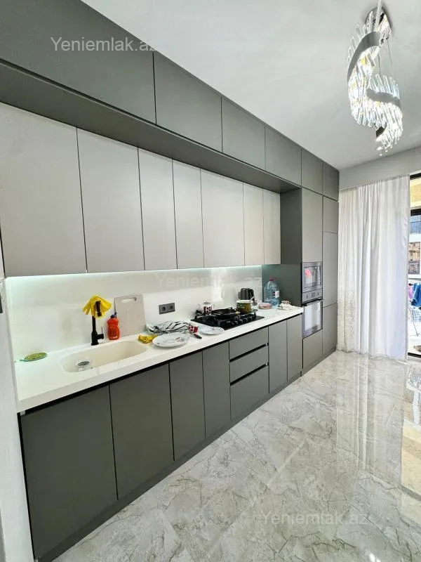 Satılır 3 otaqlı yeni tikili 98 m²