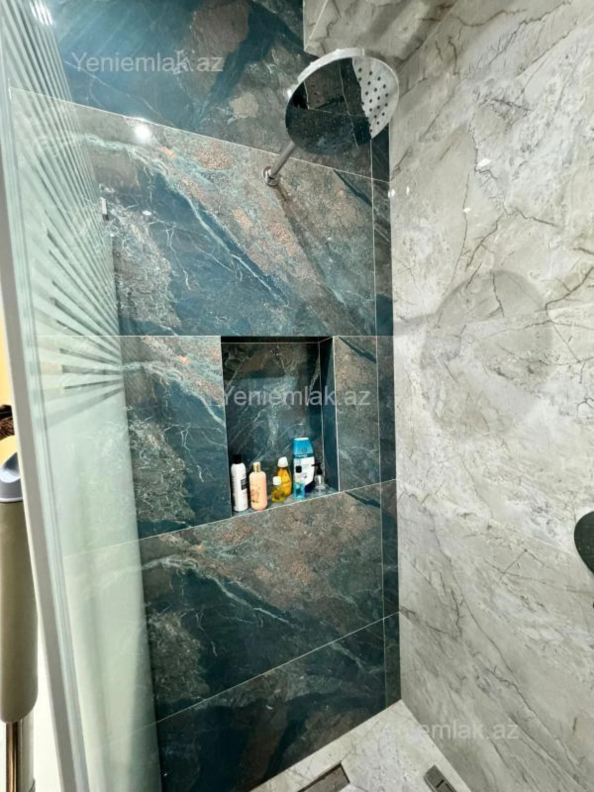 Satılır 3 otaqlı yeni tikili 98 m²