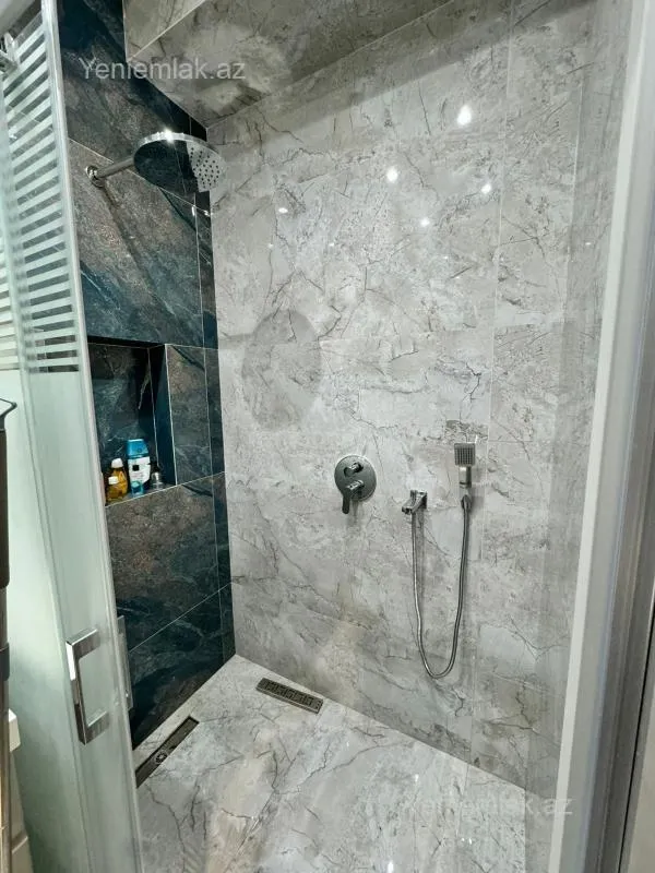 Satılır 3 otaqlı yeni tikili 98 m²