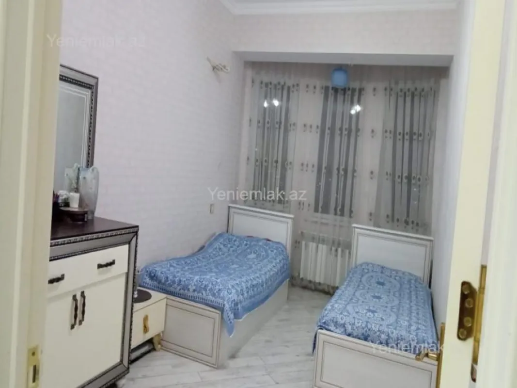 Satılır 3 otaqlı yeni tikili 73 m²