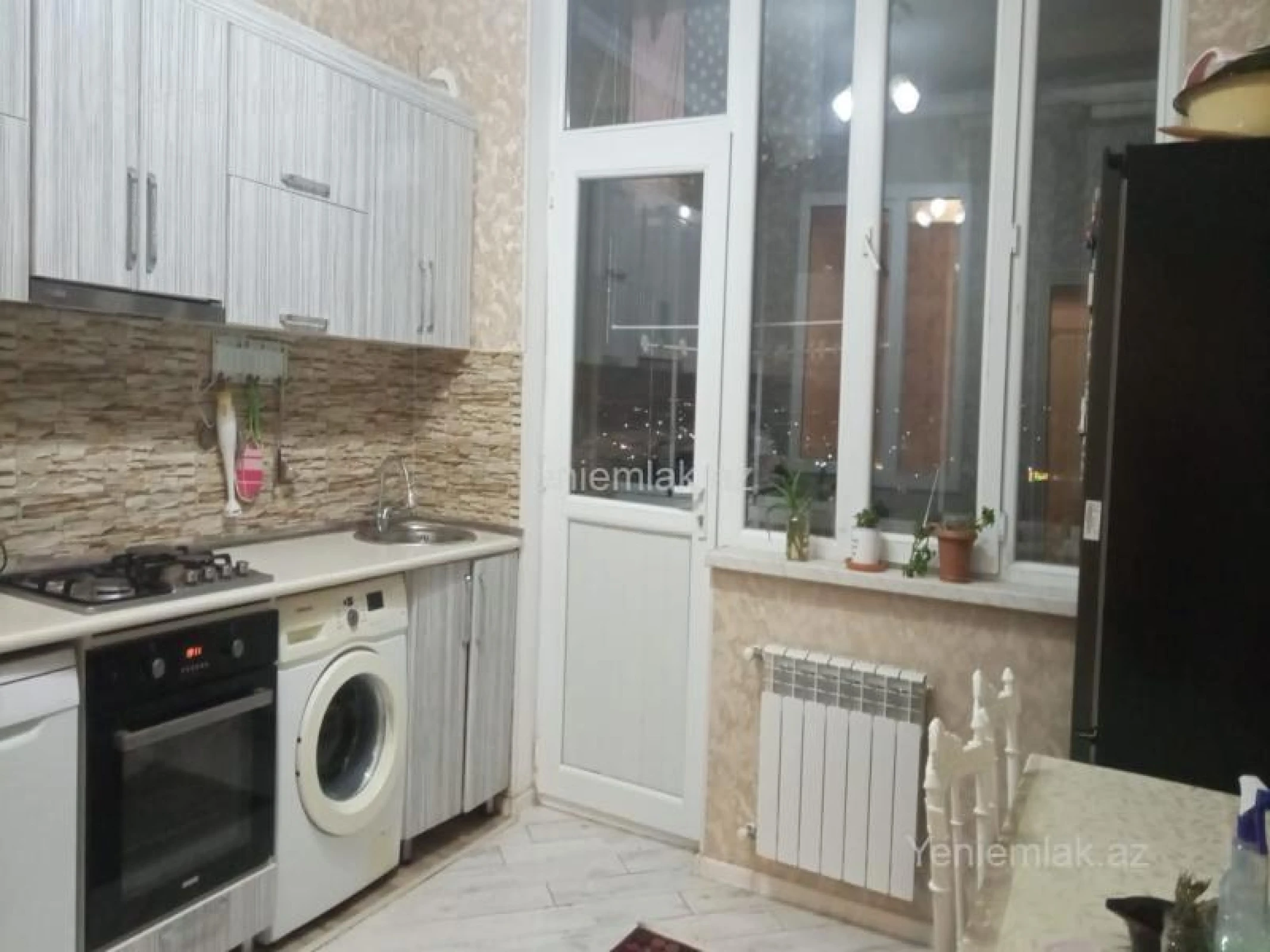 Satılır 3 otaqlı yeni tikili 73 m²