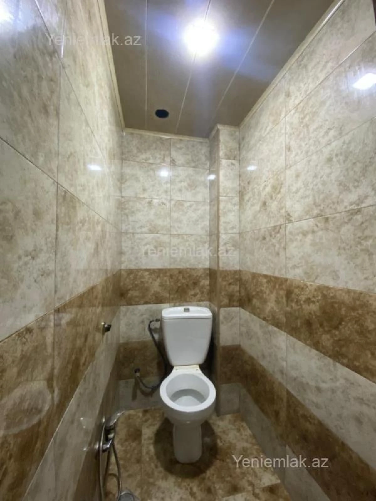 Satılır 4 otaqlı köhnə tikili 120 m²