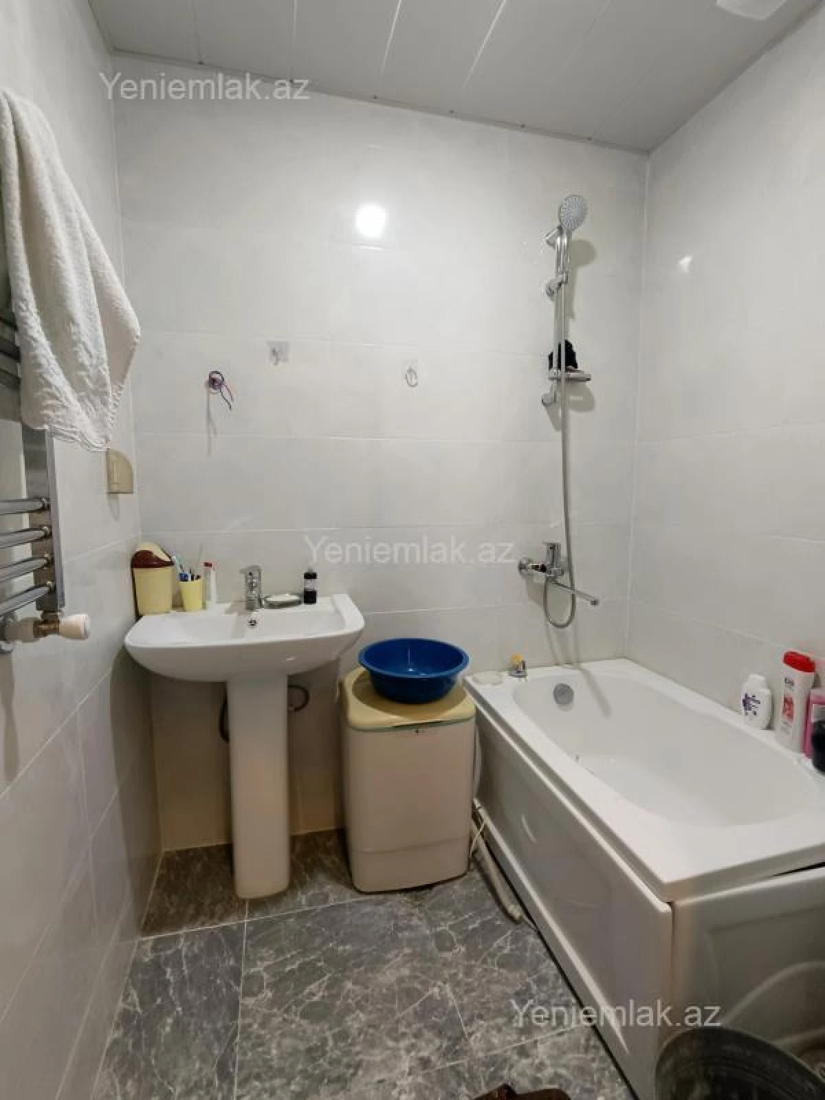 Satılır 3 otaqlı yeni tikili 77 m²