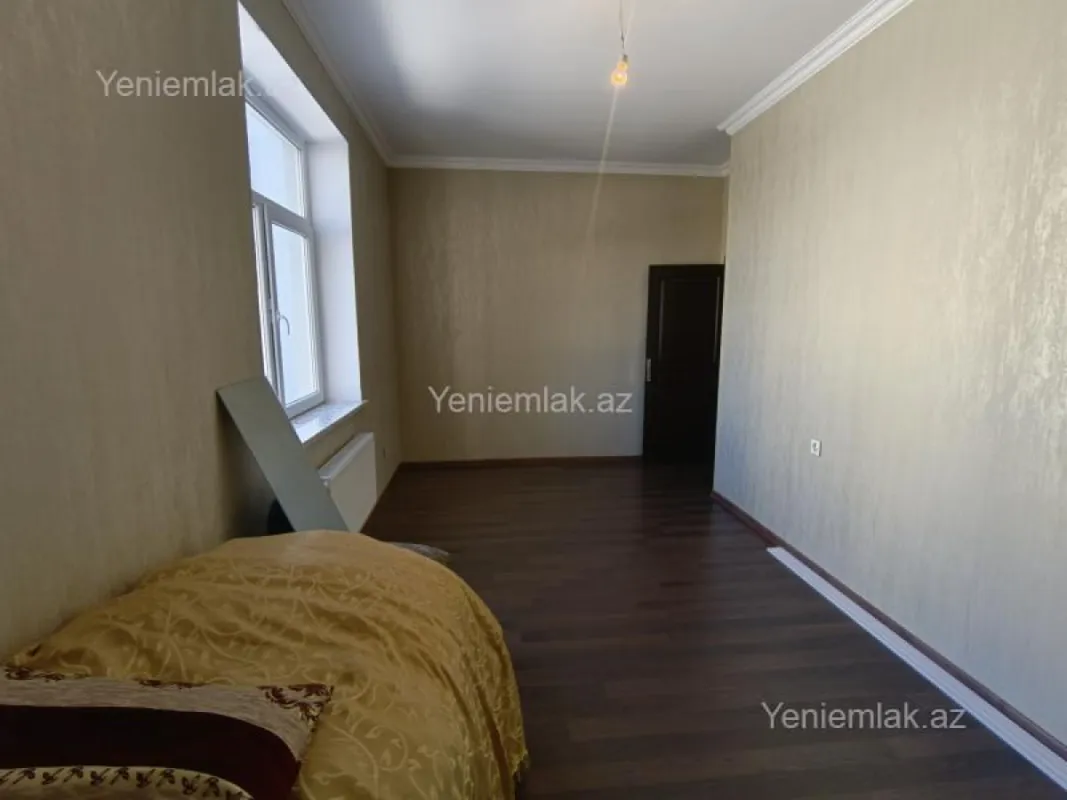Satılır 3 otaqlı yeni tikili 77 m²