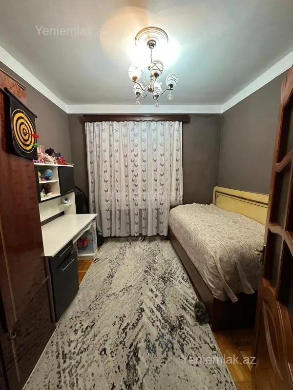Satılır 4 otaqlı köhnə tikili 68 m²