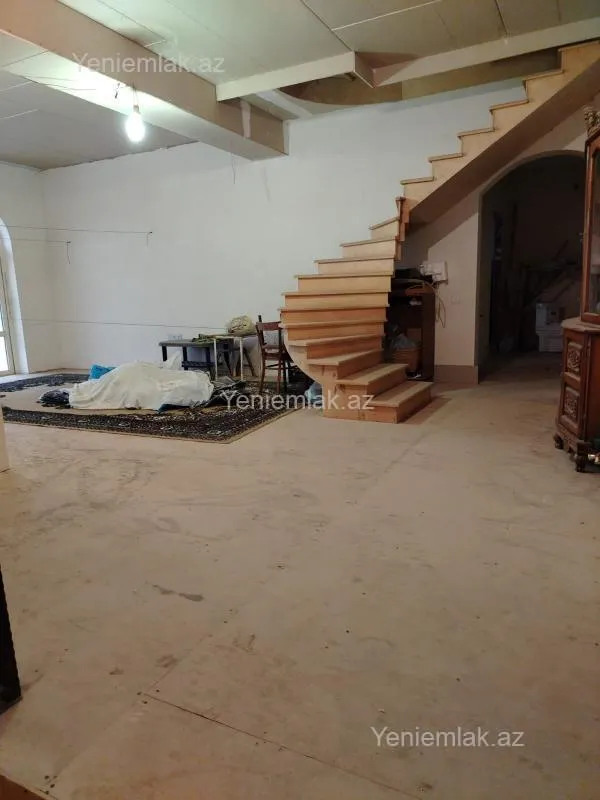 Satılır 6 otaqlı həyət evi 156 m²