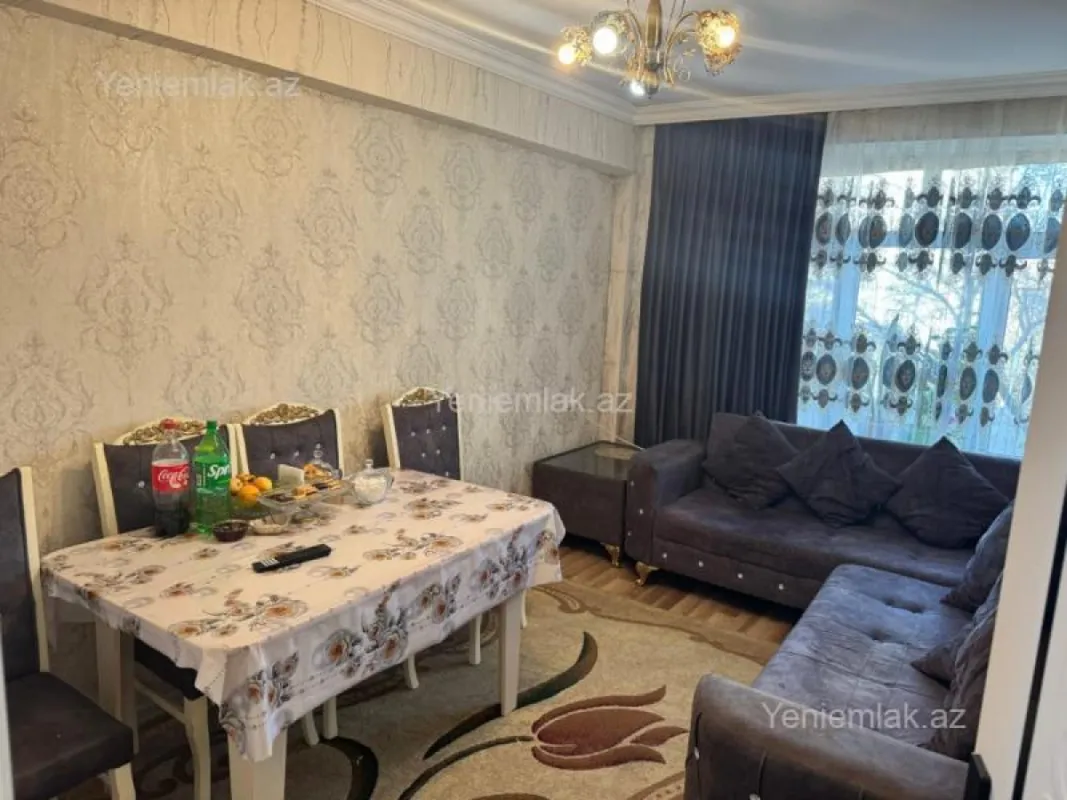 Satılır 2 otaqlı köhnə tikili 35 m²