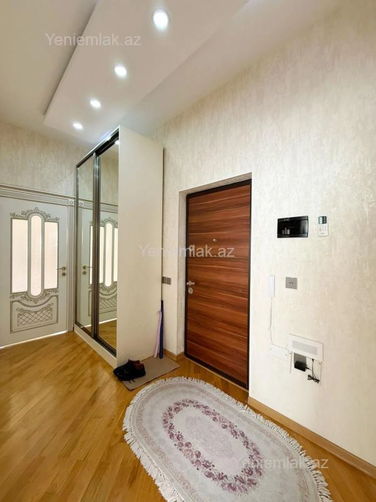 Satılır 3 otaqlı yeni tikili 64 m²