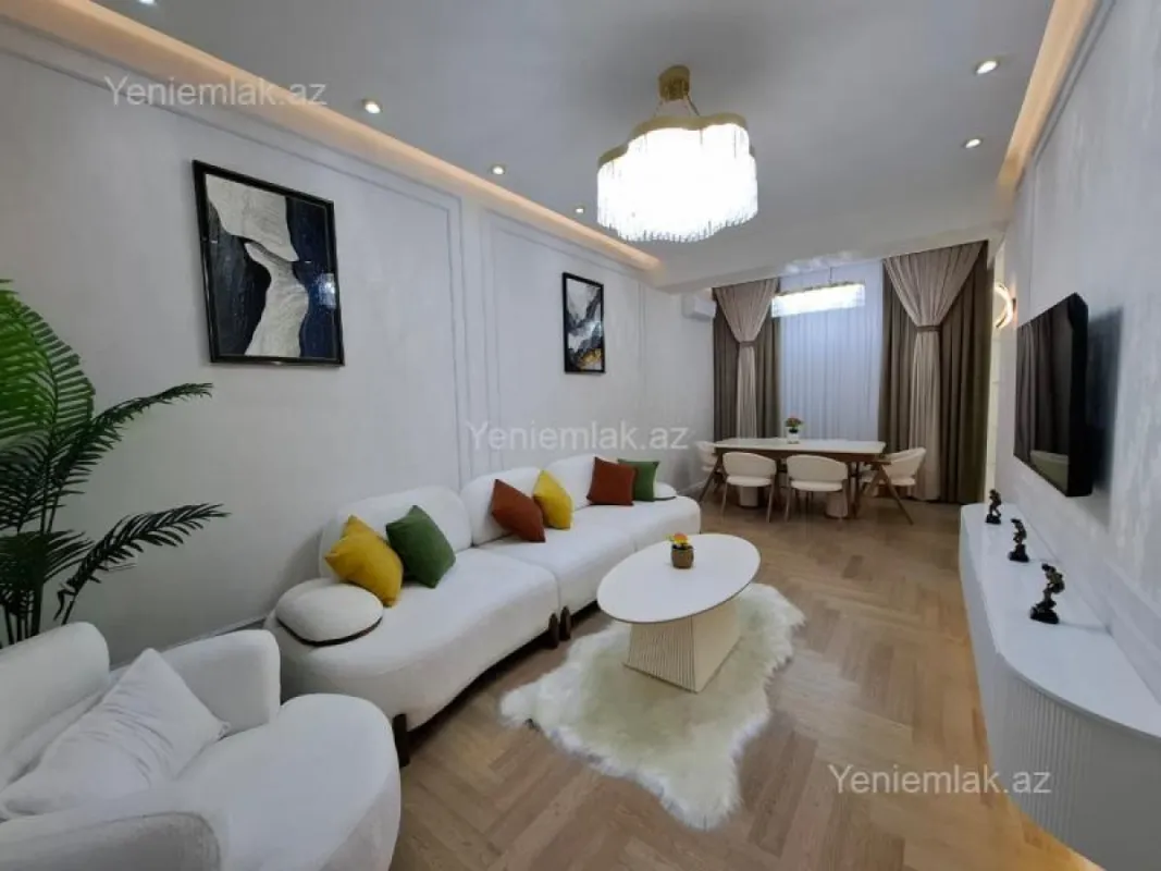 Satılır 3 otaqlı yeni tikili 100 m²