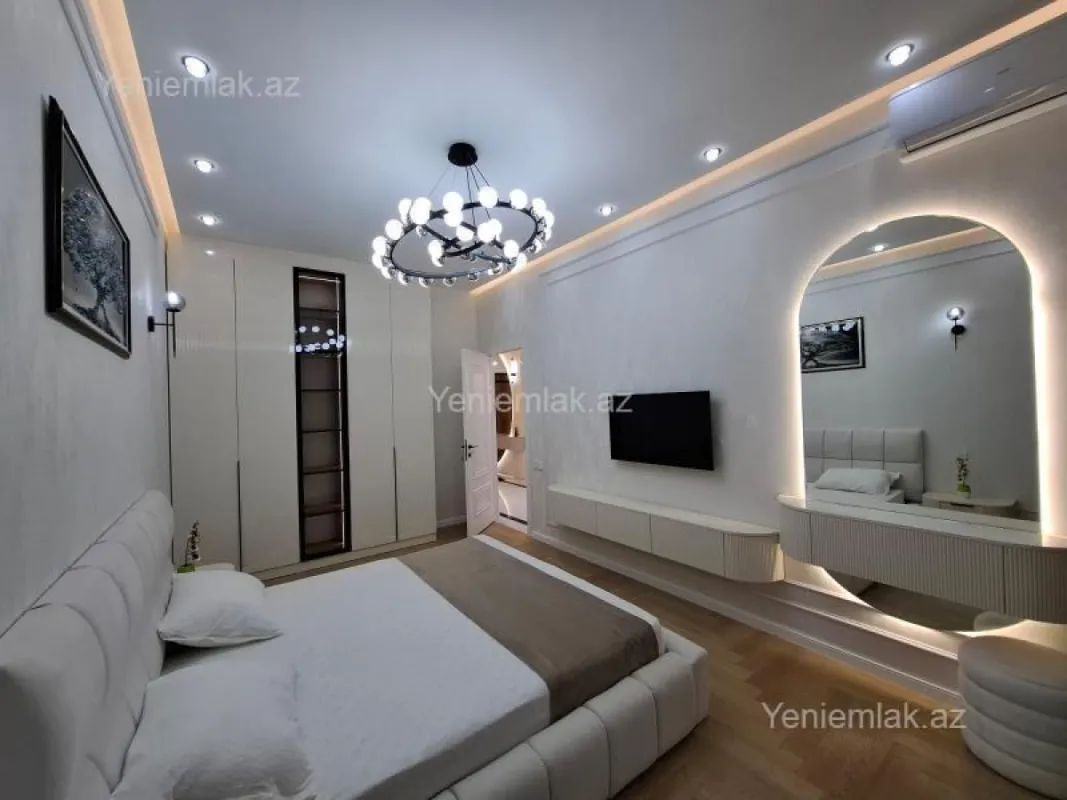 Satılır 3 otaqlı yeni tikili 100 m²