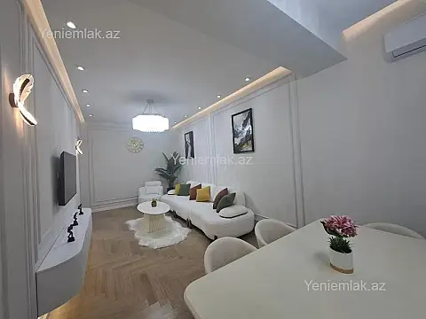 Satılır 3 otaqlı yeni tikili 100 m²