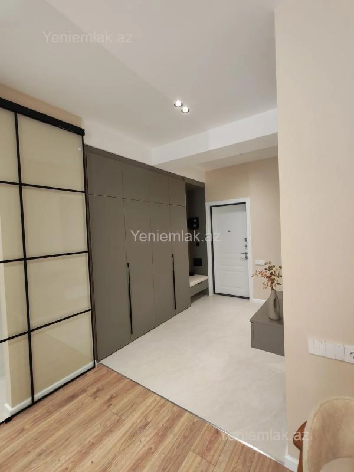 Satılır 2 otaqlı yeni tikili 52 m²