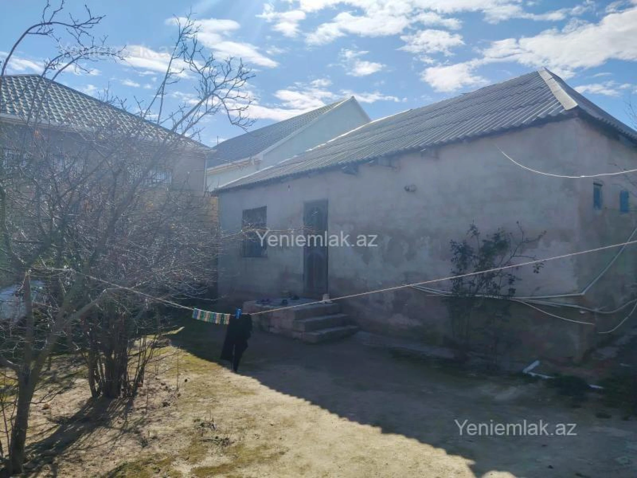 Satılır 3 otaqlı həyət evi 100 m²