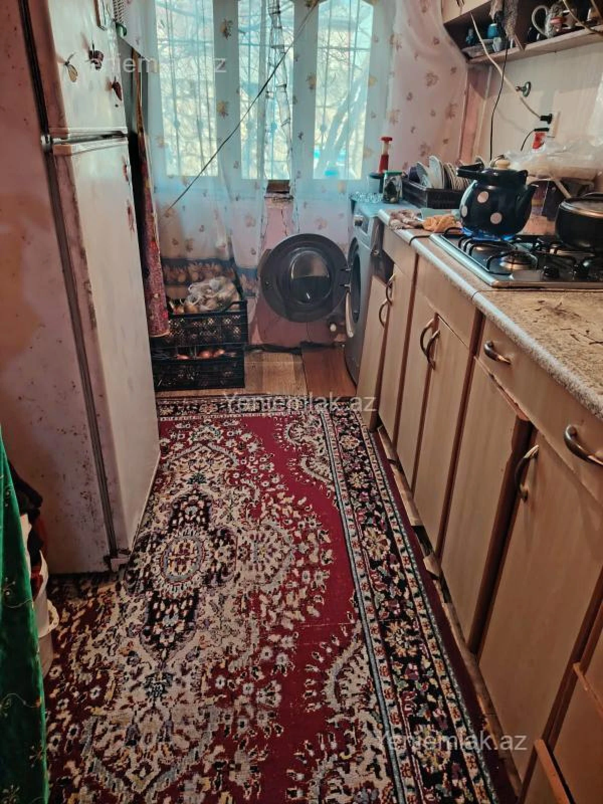 Satılır 3 otaqlı həyət evi 100 m²