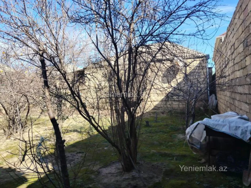 Satılır 3 otaqlı həyət evi 100 m²