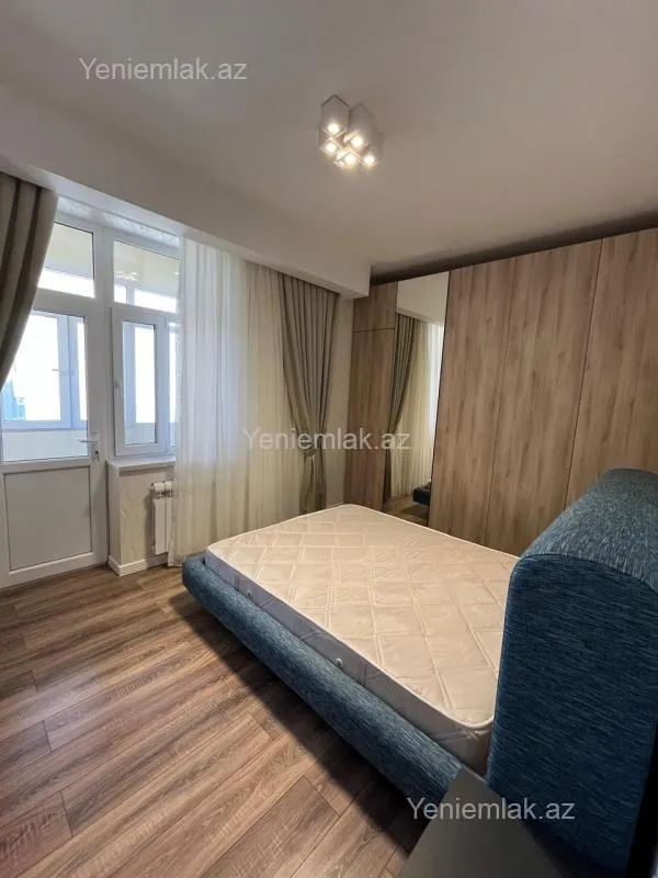 Satılır 3 otaqlı yeni tikili 100 m²