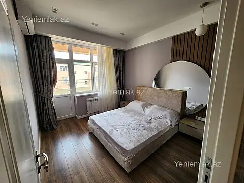 Satılır 3 otaqlı yeni tikili 100 m²