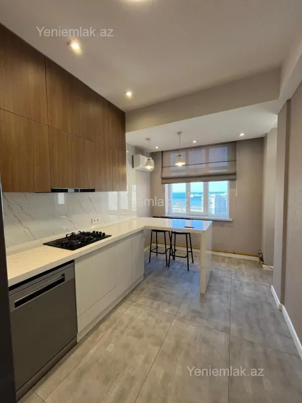 Satılır 3 otaqlı yeni tikili 100 m²