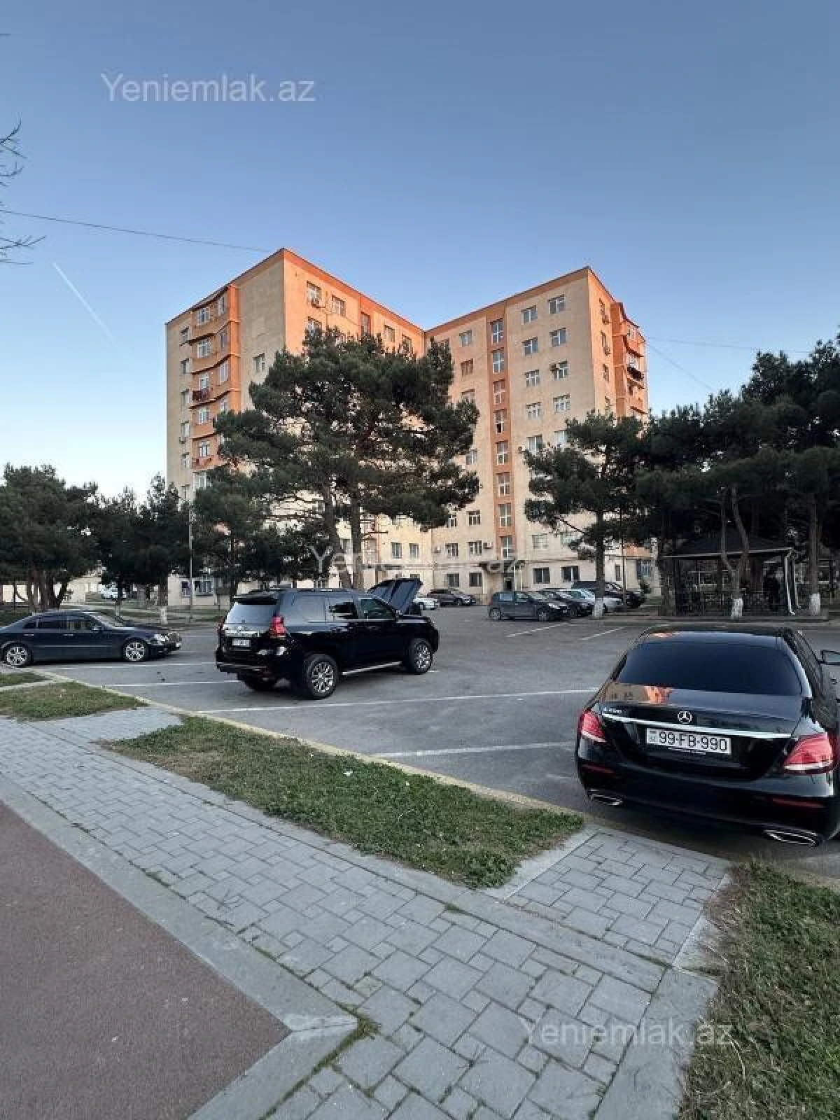 Satılır 2 otaqlı köhnə tikili 65 m²