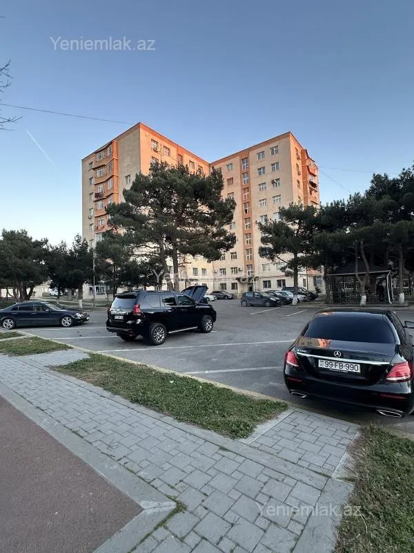 Satılır 2 otaqlı köhnə tikili 65 m²