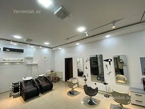 Satılır 5 otaqlı obyekt 220 m²