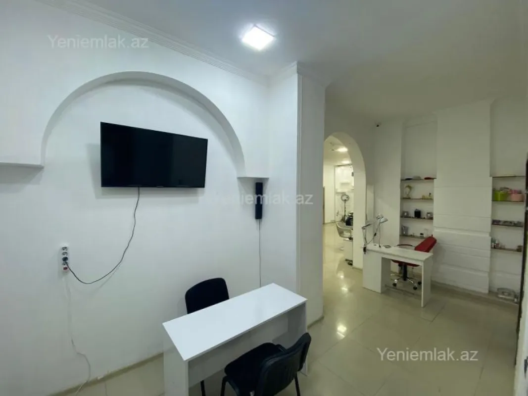 Satılır 5 otaqlı obyekt 220 m²