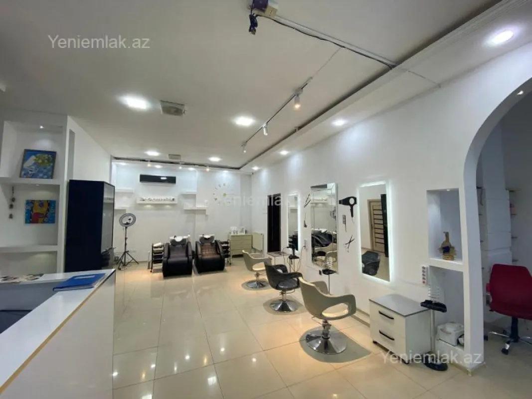 Satılır 5 otaqlı obyekt 220 m²