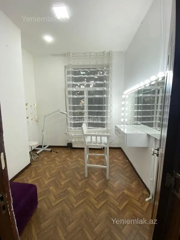 Satılır 5 otaqlı obyekt 220 m²