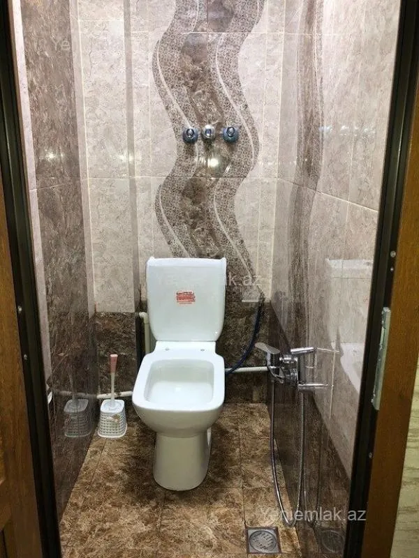 Satılır 3 otaqlı köhnə tikili 80 m²