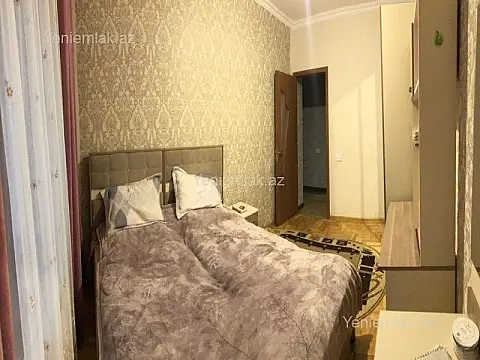Satılır 3 otaqlı köhnə tikili 80 m²