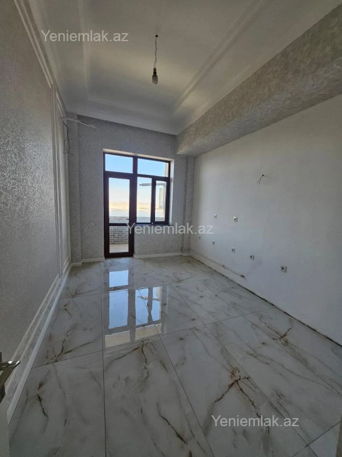 Satılır 2 otaqlı yeni tikili 80 m²