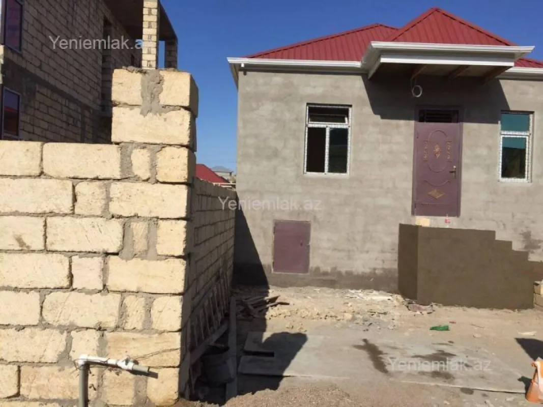 Satılır 2 otaqlı həyət evi 44 m²