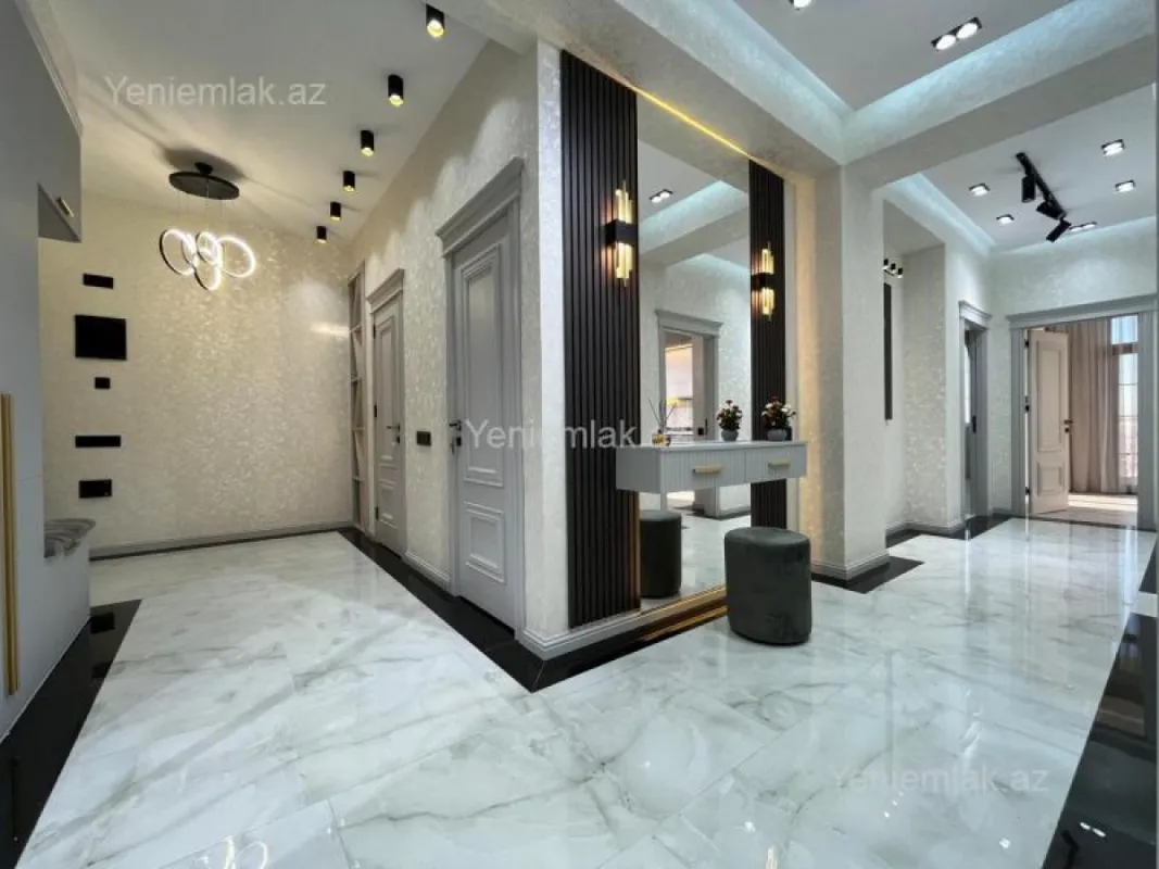 Satılır 3 otaqlı yeni tikili 154 m²