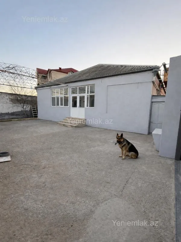 Satılır 4 otaqlı həyət evi 130 m²