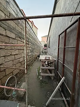 Satılır 4 otaqlı həyət evi 130 m²