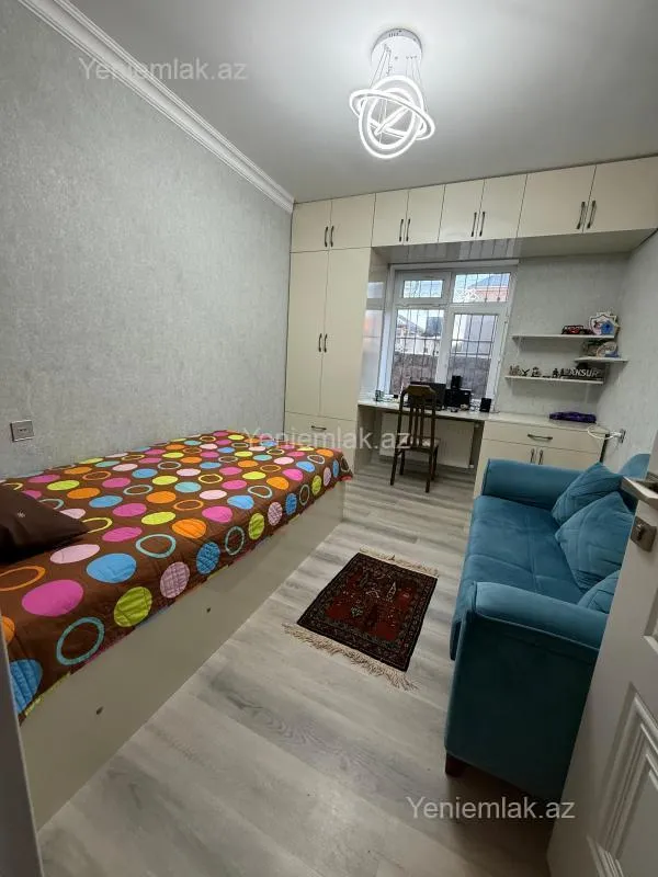 Satılır 4 otaqlı həyət evi 130 m²