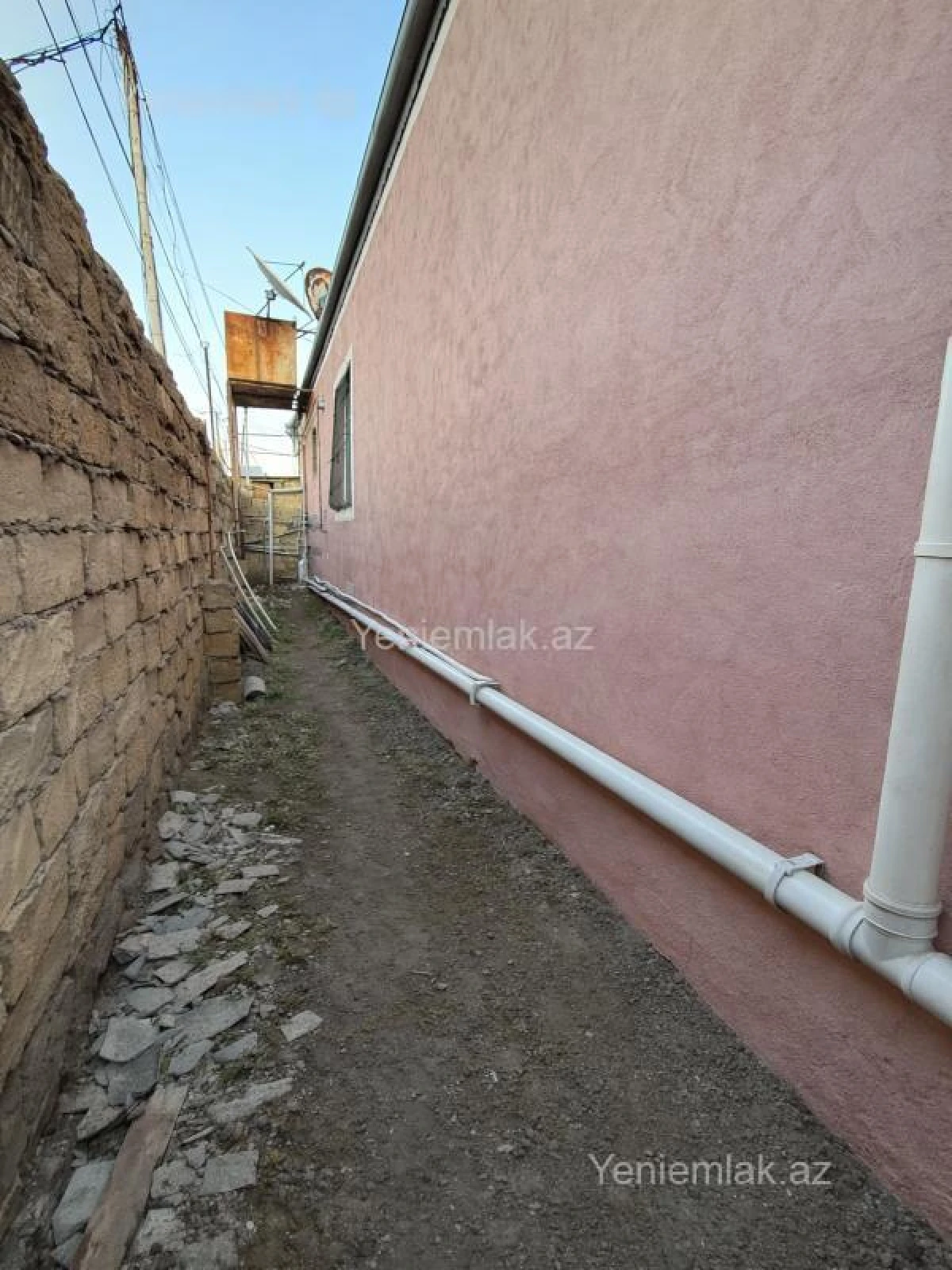Satılır 4 otaqlı həyət evi 130 m²