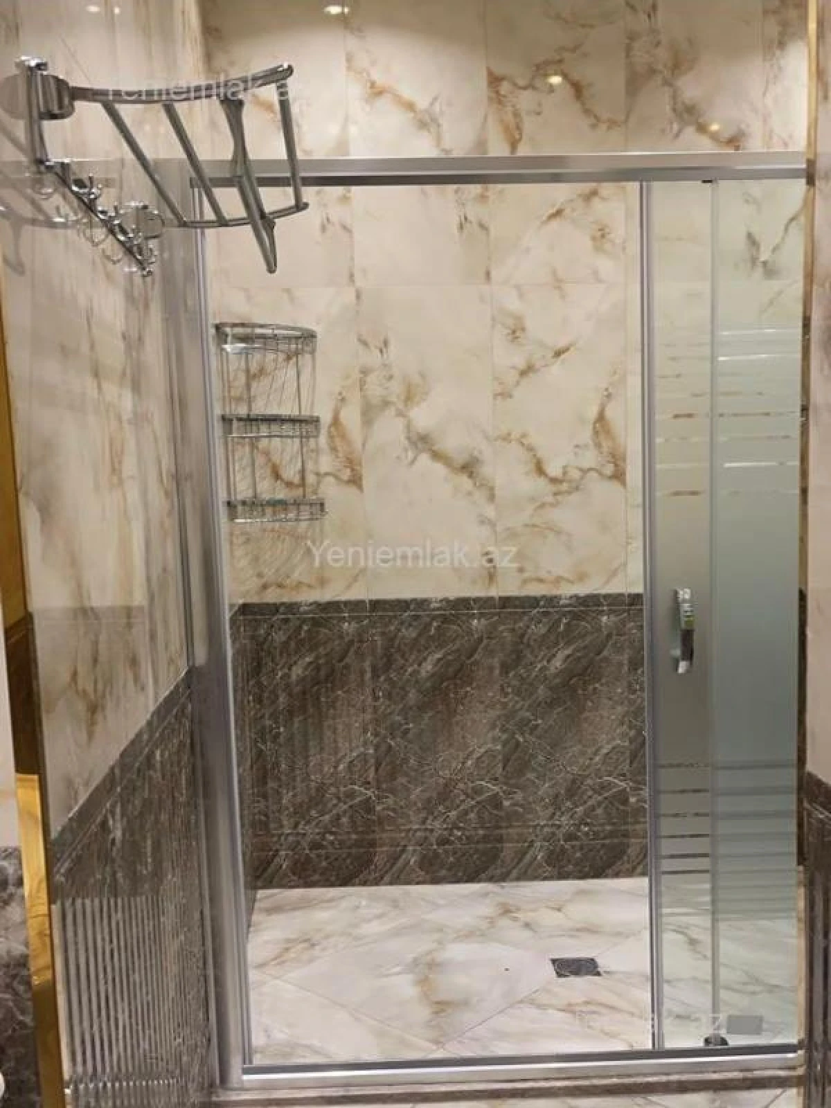 Satılır 5 otaqlı yeni tikili 250 m²