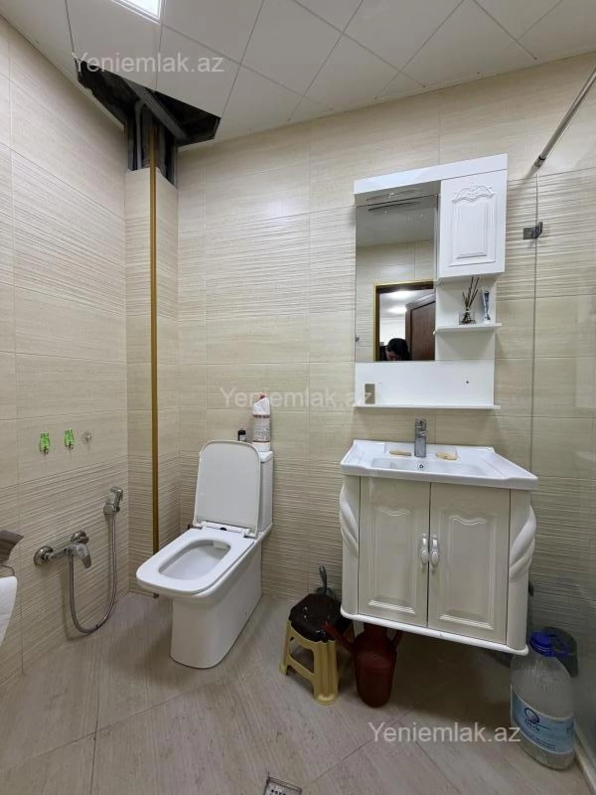 Satılır 3 otaqlı köhnə tikili 65 m²